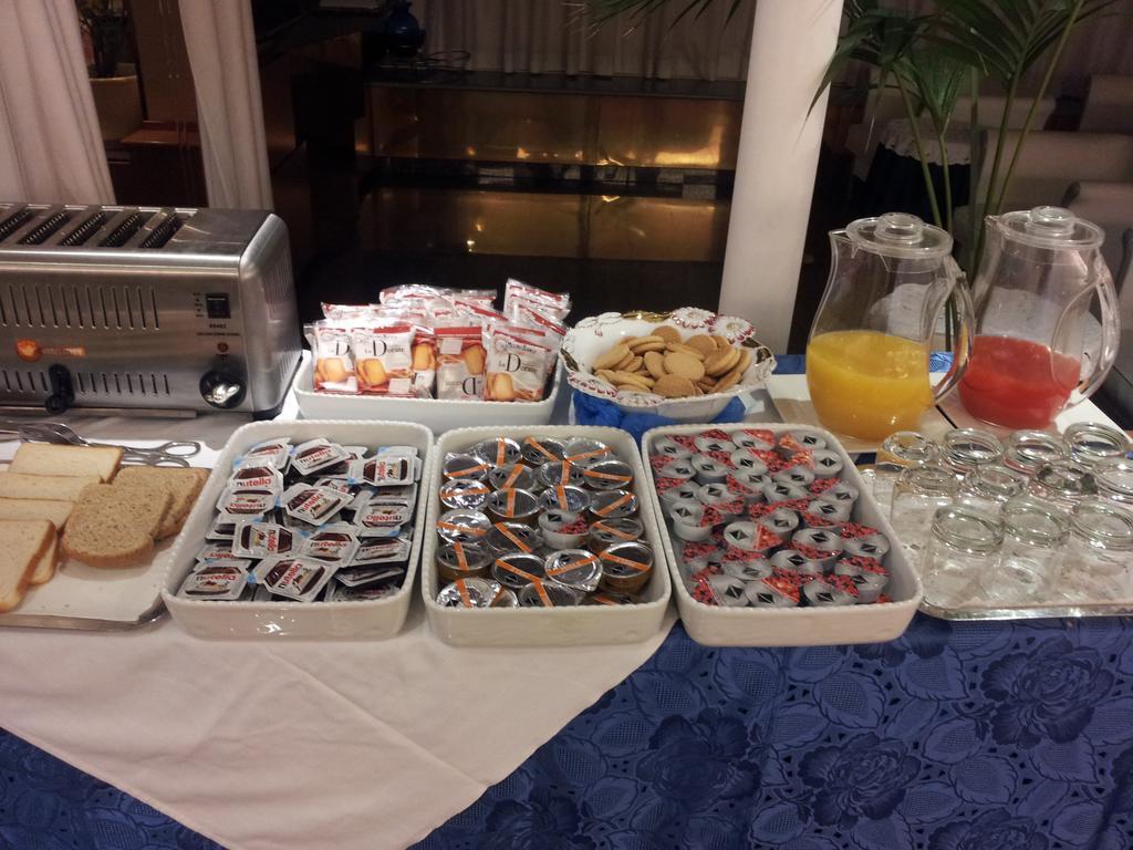 Hotel Roma ミラノ エクステリア 写真